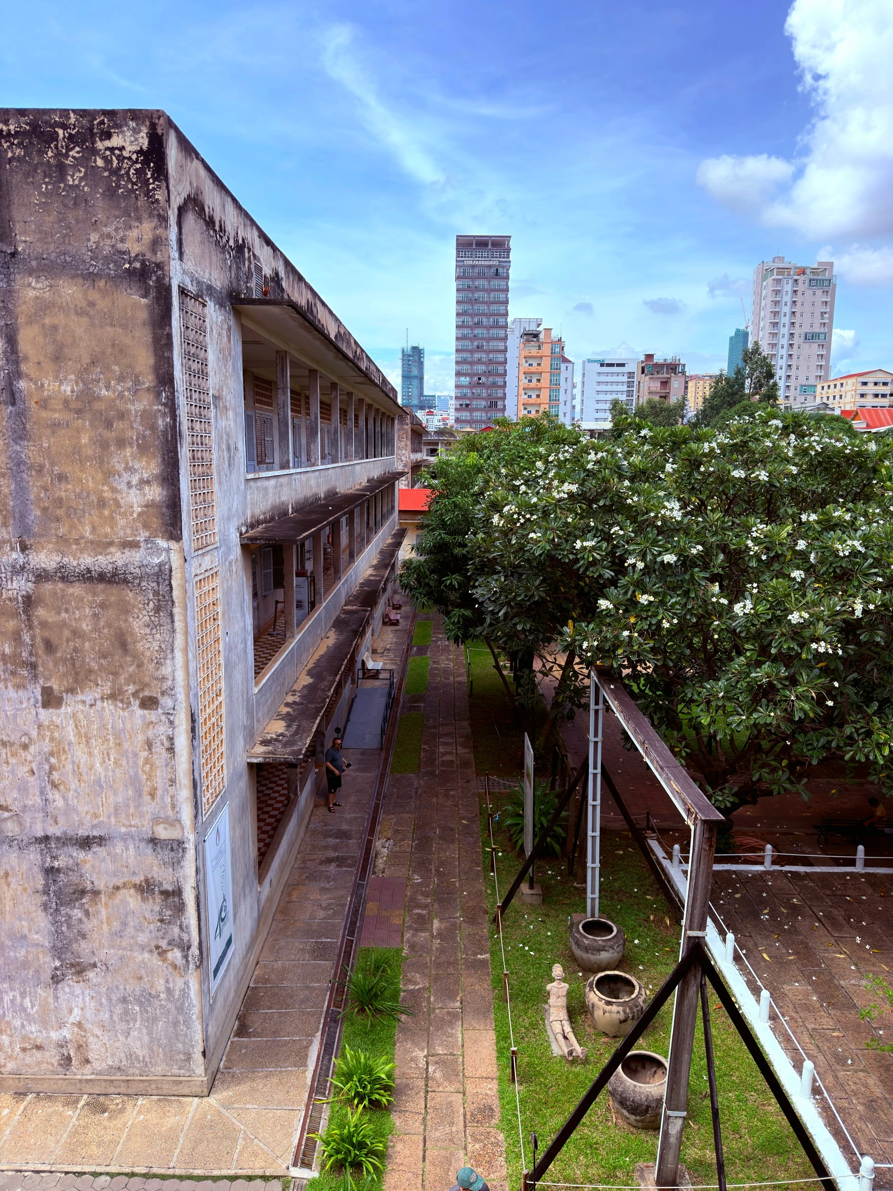 Phnom Penh, entre émerveillement et mémoire